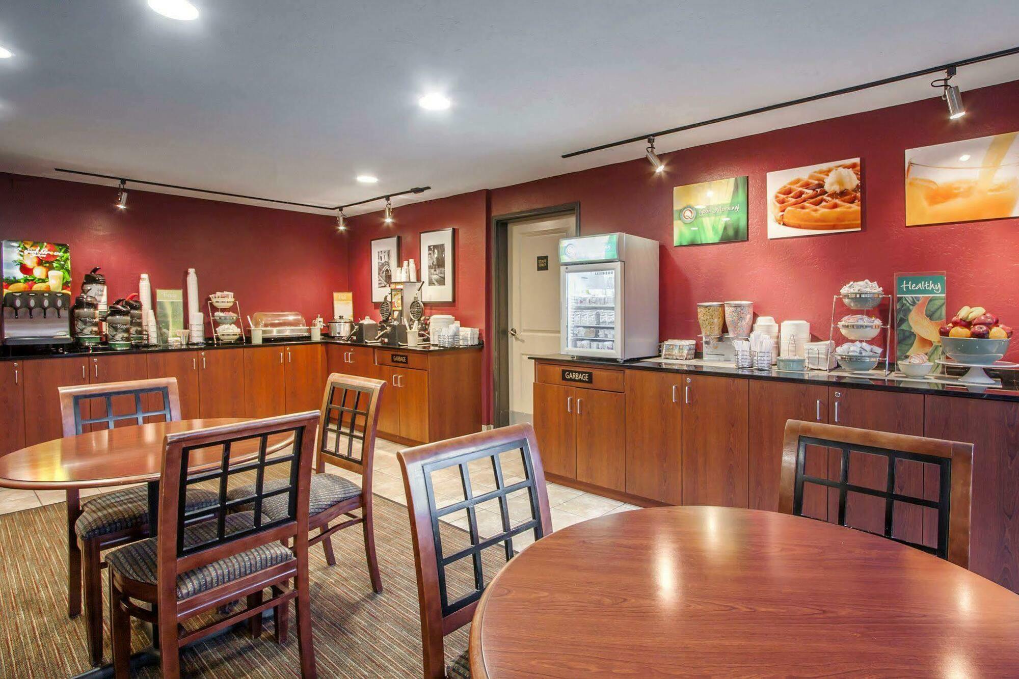 Quality Inn & Suites Springfield Zewnętrze zdjęcie